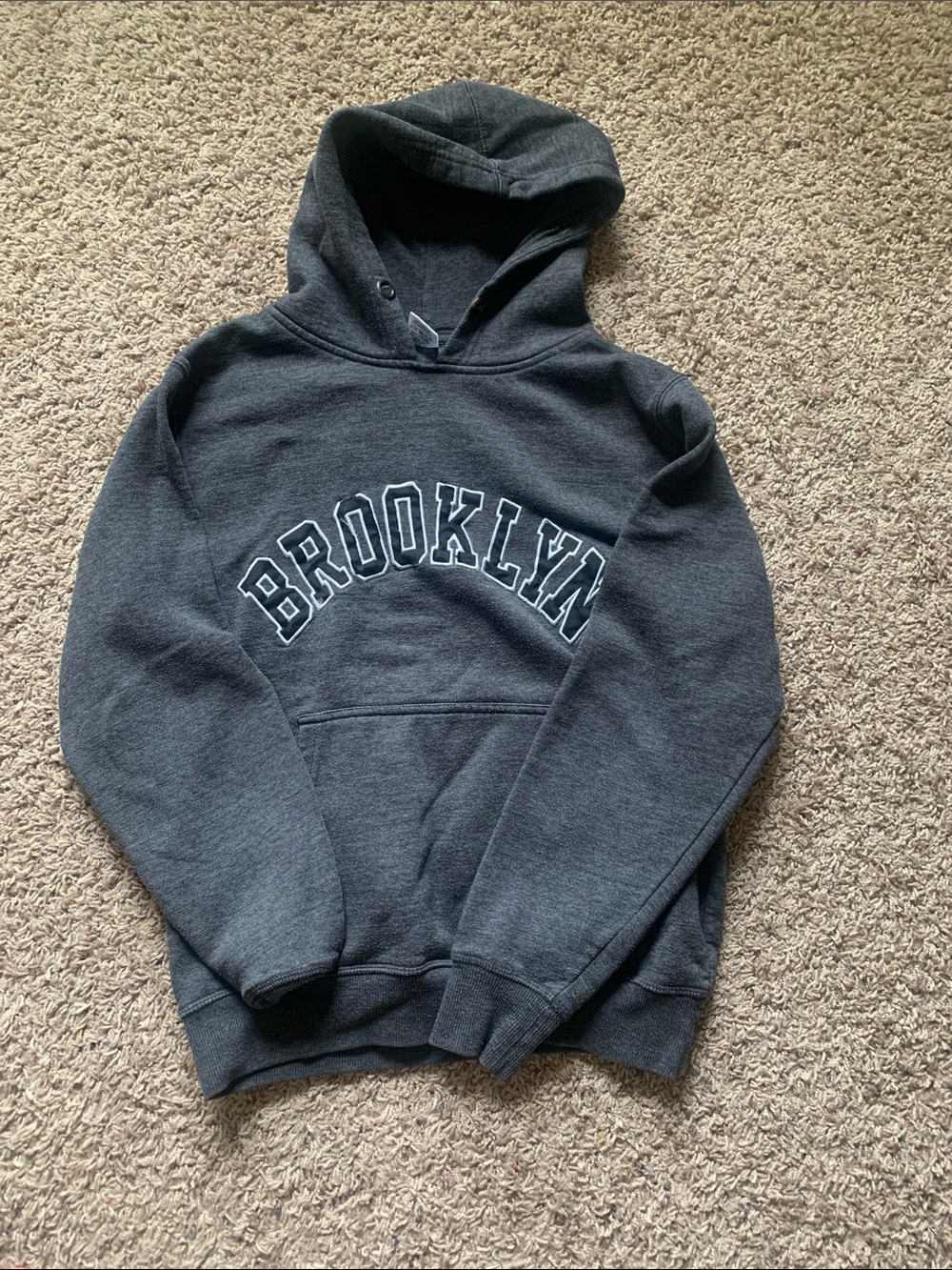 Brooklyn Graphic Hooded Sweatshirt - Dark Gray